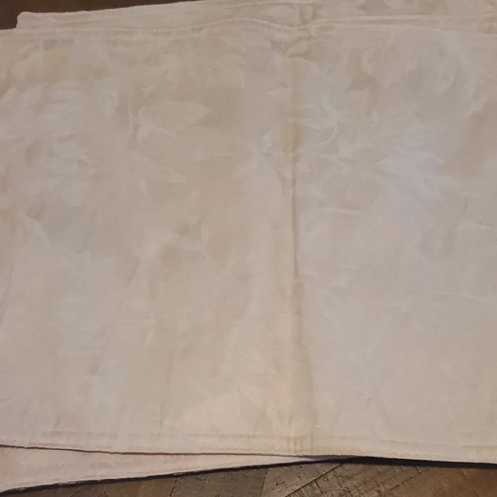4 Peice Placemate Set
